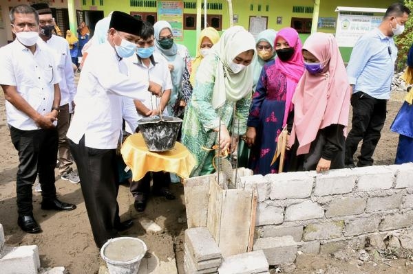 Terkesan dengan YPI Qowwiy Azizi, Ketua TP PKK Nawal Lubis Dukung Penuh Pengembangannya